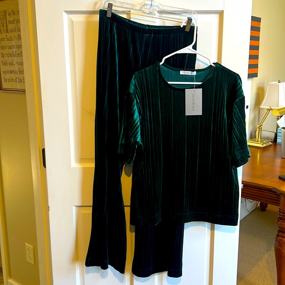 See and Be Seen New with tags size L